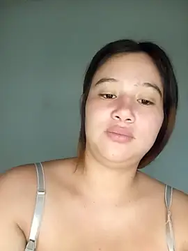 Snapshot of Natacha_02 chatting on January 6, 2026, 8:51 am Natacha 02 online show from January 6, 2026, 8:51 am