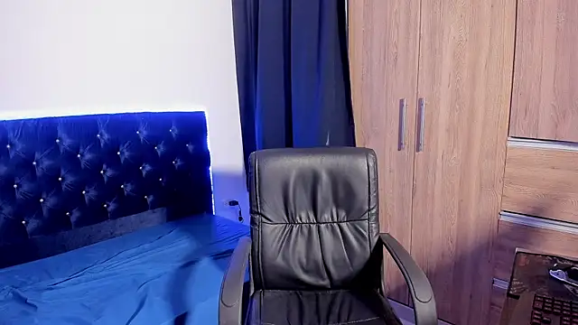 Snapshot of elias_ford chatting on October 11, 2025, 7:37 pm elias ford online show from October 11, 2025, 7:37 pm