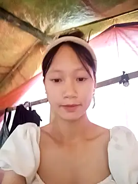 Snapshot of minachao- chatting on October 25, 2025, 2:11 am minachao- online show from October 25, 2025, 2:11 am