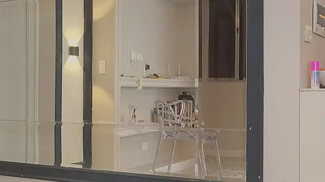 AbrilColls  online show from November 4, 2025, 6:50 am