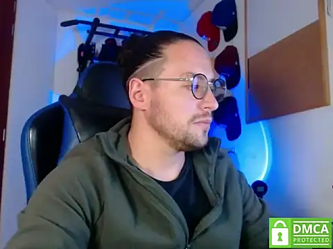 kurt xx online show from October 28, 2025, 12:59 pm