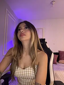 Snapshot of HoneyMollyX chatting on February 8, 2026, 1:09 pm HoneyMollyX online show from February 8, 2026, 1:09 pm