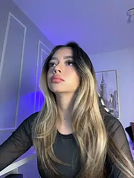 Snapshot of HoneyMollyX chatting on March 2, 2026, 1:07 pm HoneyMollyX online show from March 2, 2026, 1:07 pm