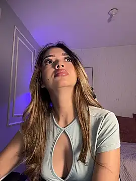 Snapshot of HoneyMollyX chatting on February 1, 2026, 12:58 pm HoneyMollyX online show from February 1, 2026, 12:58 pm