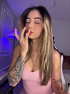 HoneyMollyX online show from November 28, 2025, 1:00 pm