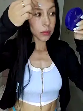 Snapshot of you_yuyuu chatting on November 16, 2025, 2:38 am you yuyuu online show from November 16, 2025, 2:38 am