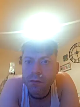 Snapshot of DelayedAnalog720 chatting on October 26, 2025, 9:37 pm DelayedAnalog720 online show from October 26, 2025, 9:37 pm