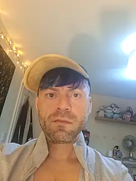 Snapshot of DelayedAnalog720 chatting on November 13, 2025, 7:34 am DelayedAnalog720 online show from November 13, 2025, 7:34 am