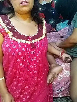 Snapshot of modhu82 chatting on November 15, 2025, 6:56 pm modhu82 online show from November 15, 2025, 6:56 pm