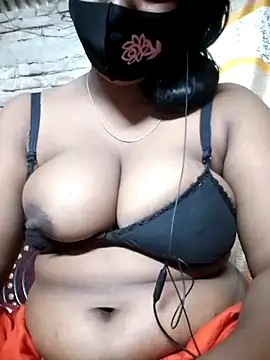 Snapshot of Rupa_xxx11 chatting on October 15, 2025, 8:00 am Rupa xxx11 online show from October 15, 2025, 8:00 am