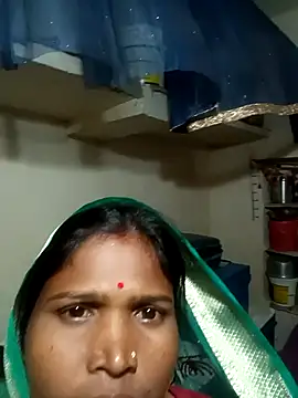 Hot hat online show from October 10, 2025, 3:35 pm