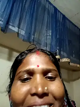 Hot hat online show from October 12, 2025, 11:11 am