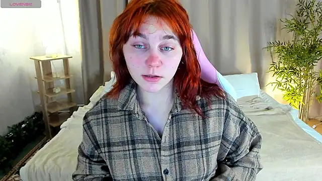 Snapshot of Rene_Shine chatting on January 19, 2026, 4:11 pm Rene Shine online show from January 19, 2026, 4:11 pm