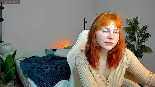 Snapshot of Rene_Shine chatting on February 25, 2026, 4:07 pm Rene Shine online show from February 25, 2026, 4:07 pm