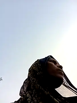 Cutsedi3 online show from November 22, 2025, 10:58 am