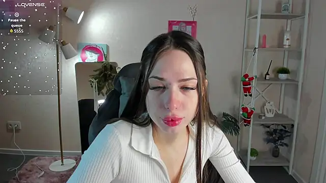 Lana Stones online show from January 19, 2026, 12:25 am