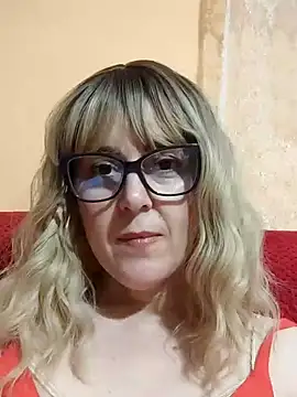 Snapshot of Amelialove42 chatting on May 18, 2026, 7:07 pm Amelialove42 online show from May 18, 2026, 7:07 pm
