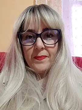 Snapshot of Amelialove42 chatting on November 4, 2025, 8:07 am Amelialove42 online show from November 4, 2025, 8:07 am