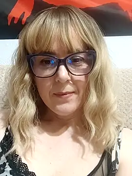 Snapshot of Amelialove42 chatting on April 30, 2026, 6:26 pm Amelialove42 online show from April 30, 2026, 6:26 pm