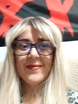 Amelialove42 online show from January 7, 2026, 6:35 pm