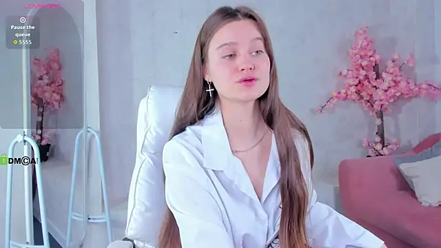 Renesmy Black online show from February 5, 2026, 12:28 am