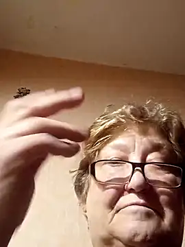 Snapshot of Katherine735 chatting on November 1, 2025, 10:03 pm Katherine735 online show from November 1, 2025, 10:03 pm