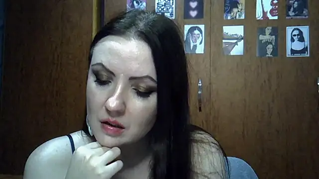 Snapshot of Kalorinn chatting on March 27, 2026, 7:59 pm Kalorinn online show from March 27, 2026, 7:59 pm