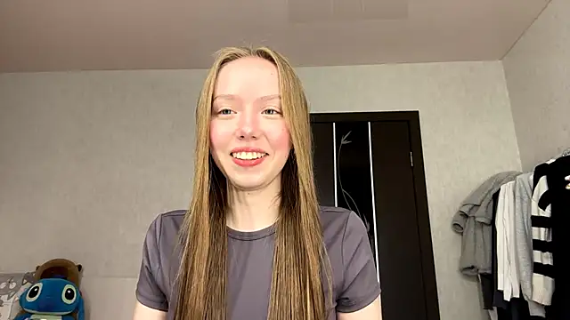 AntoniaMoravick online show from October 27, 2025, 7:04 pm