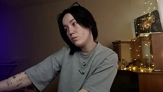 Snapshot of JennyRass chatting on December 5, 2025, 8:24 am JennyRass online show from December 5, 2025, 8:24 am