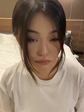 Snapshot of zhenzhen666 chatting on November 2, 2025, 12:43 pm zhenzhen666 online show from November 2, 2025, 12:43 pm