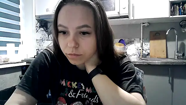 Ladikisss 20 online show from October 10, 2025, 5:41 am