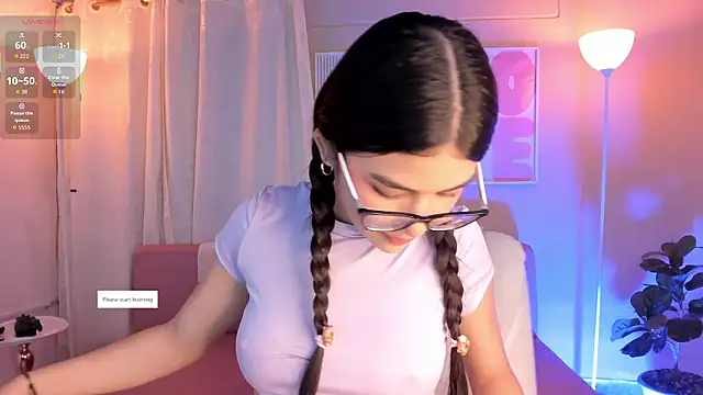 MarianaaDooll online show from March 18, 2026, 1:35 pm