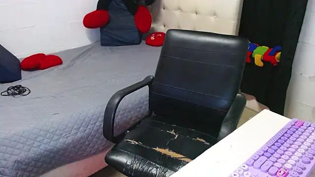 Snapshot of Pregnant_hot2 chatting on November 5, 2025, 1:09 am Pregnant hot2 online show from November 5, 2025, 1:09 am