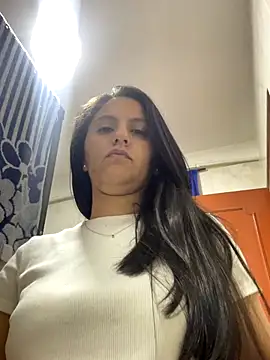 julieta rossi online show from October 29, 2025, 5:01 pm