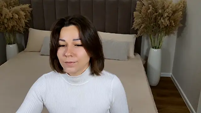 Snapshot of EdenSolis chatting on November 21, 2025, 9:08 am EdenSolis online show from November 21, 2025, 9:08 am