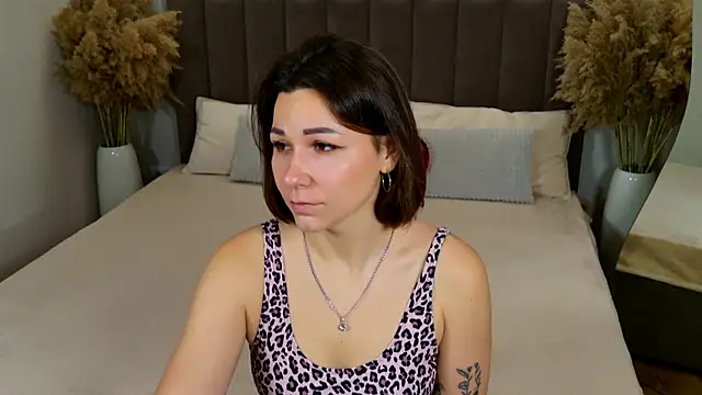 Snapshot of EdenSolis chatting on November 28, 2025, 9:20 am EdenSolis online show from November 28, 2025, 9:20 am