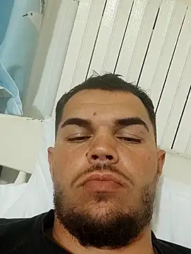 Snapshot of Alexszader36 chatting on October 25, 2025, 7:58 pm Alexszader36 online show from October 25, 2025, 7:58 pm