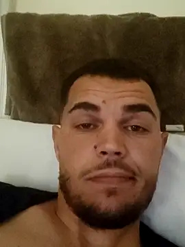 Snapshot of Alexszader36 chatting on October 21, 2025, 10:31 pm Alexszader36 online show from October 21, 2025, 10:31 pm