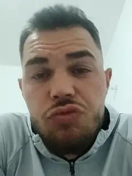 Snapshot of Alexszader36 chatting on November 21, 2025, 7:24 pm Alexszader36 online show from November 21, 2025, 7:24 pm