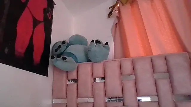 Snapshot of abby_moss_2 chatting on November 11, 2025, 1:17 pm abby moss 2 online show from November 11, 2025, 1:17 pm