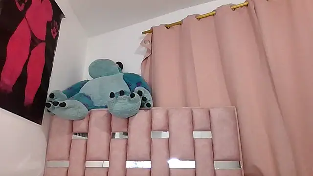 Snapshot of abby_moss_2 chatting on November 29, 2025, 5:07 am abby moss 2 online show from November 29, 2025, 5:07 am