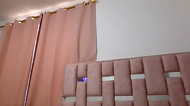 abby moss 2 online show from December 20, 2025, 5:38 pm