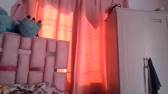 Snapshot of abby_moss_2 chatting on November 21, 2025, 2:38 pm abby moss 2 online show from November 21, 2025, 2:38 pm