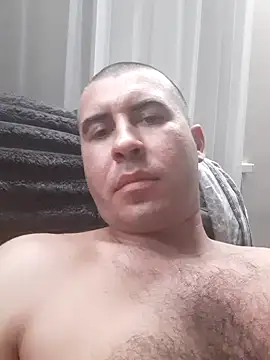 AronMode online show from October 24, 2025, 3:33 pm