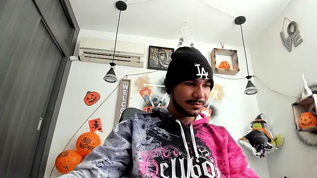 Snapshot of jhapsson_wong chatting on October 25, 2025, 3:34 pm jhapsson wong online show from October 25, 2025, 3:34 pm