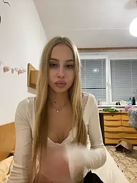 Snapshot of RemyStyles chatting on November 1, 2025, 8:03 pm RemyStyles online show from November 1, 2025, 8:03 pm