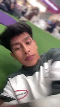 Snapshot of Jacovo2002 chatting on October 27, 2025, 8:43 pm Jacovo2002 online show from October 27, 2025, 8:43 pm