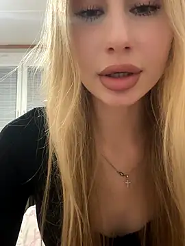 Snapshot of JudithCarly chatting on November 10, 2025, 9:53 pm JudithCarly online show from November 10, 2025, 9:53 pm