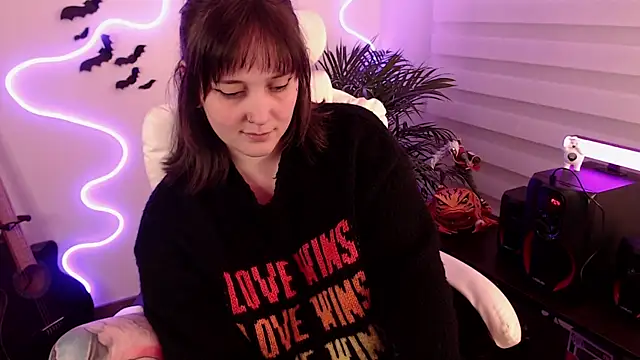 Snapshot of Fallenag666 chatting on October 17, 2025, 2:37 am Fallenag666 online show from October 17, 2025, 2:37 am