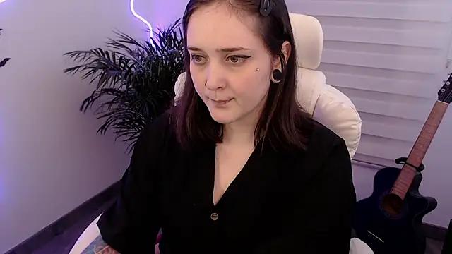 Snapshot of Fallenag666 chatting on November 20, 2025, 2:12 am Fallenag666 online show from November 20, 2025, 2:12 am